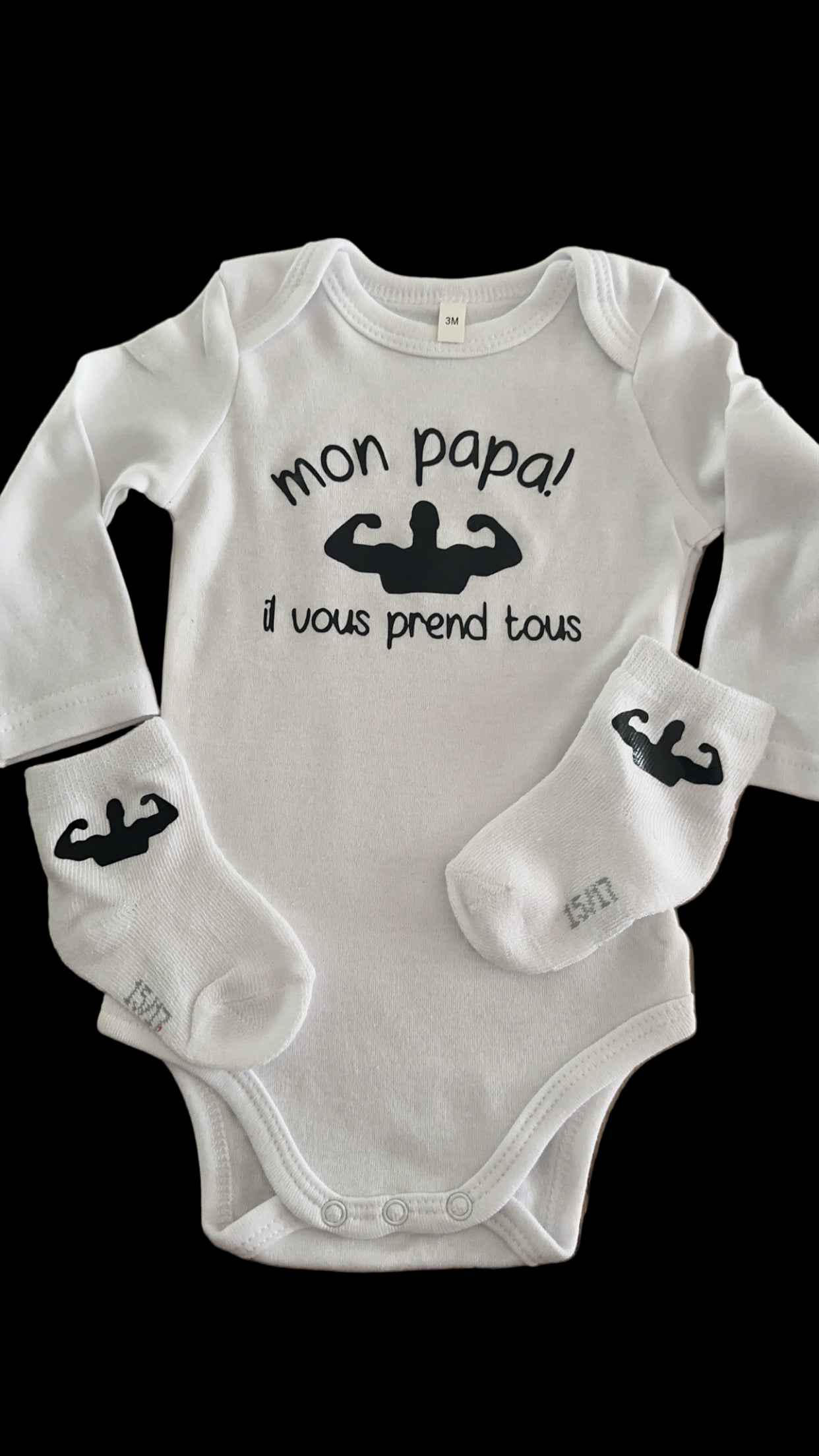 Body bébé “Mon papa il vous prend tous” + chaussettes assorties – Cadeau naissance original – Idée cadeau papa bébé