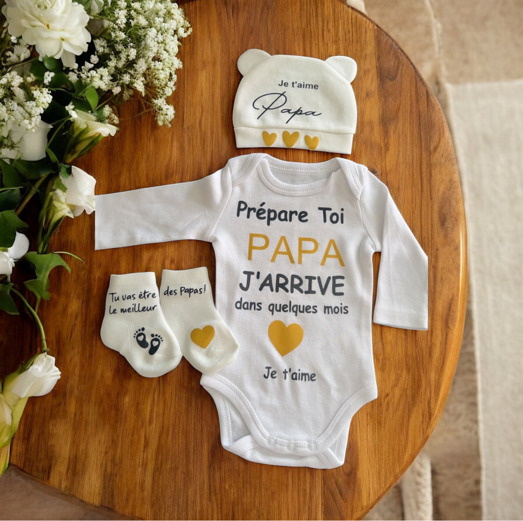 Ensemble annonce grossesse pour papa 👶💛 | Body + bonnet + chaussettes – Cadeau surprise future papa
