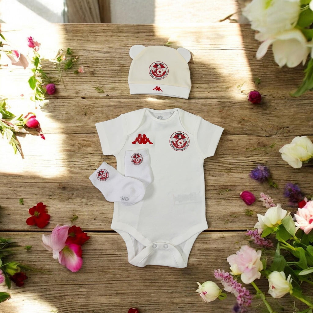 Ensemble bébé supporter Tunisie – Body + Bonnet + Chaussettes | Cadeau naissance | Tenue bébé football tunisien