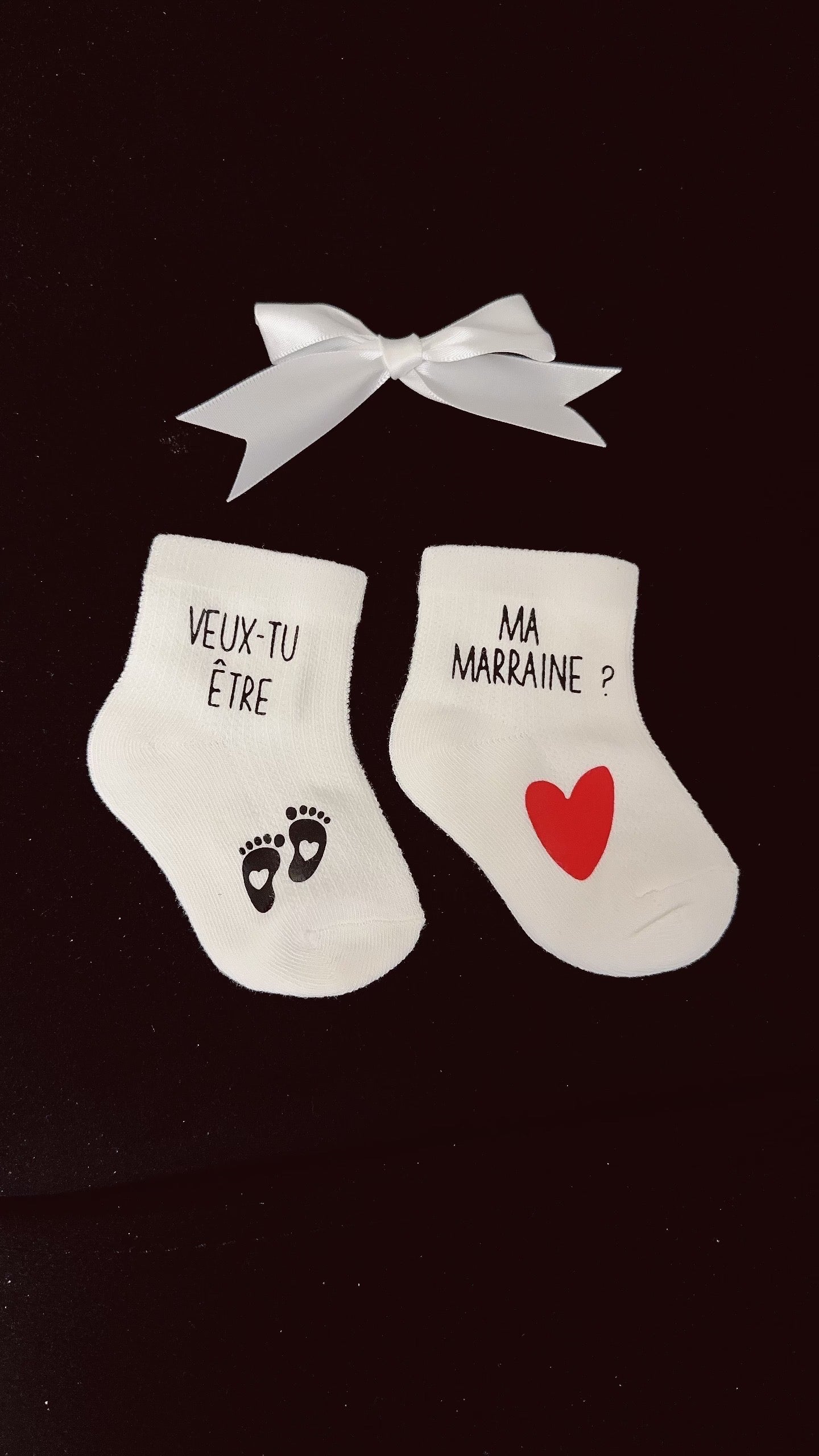 Chaussettes bébé personnalisées “Veux-tu être ma marraine ?” – Cadeau annonce marraine original