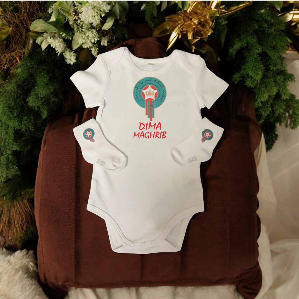 Morocco Baby Outfit 🇲🇦 – Dima Maghrib Baby Bodysuit & Socks – Moroccan Baby Gift – Football Fan Baby Clothes