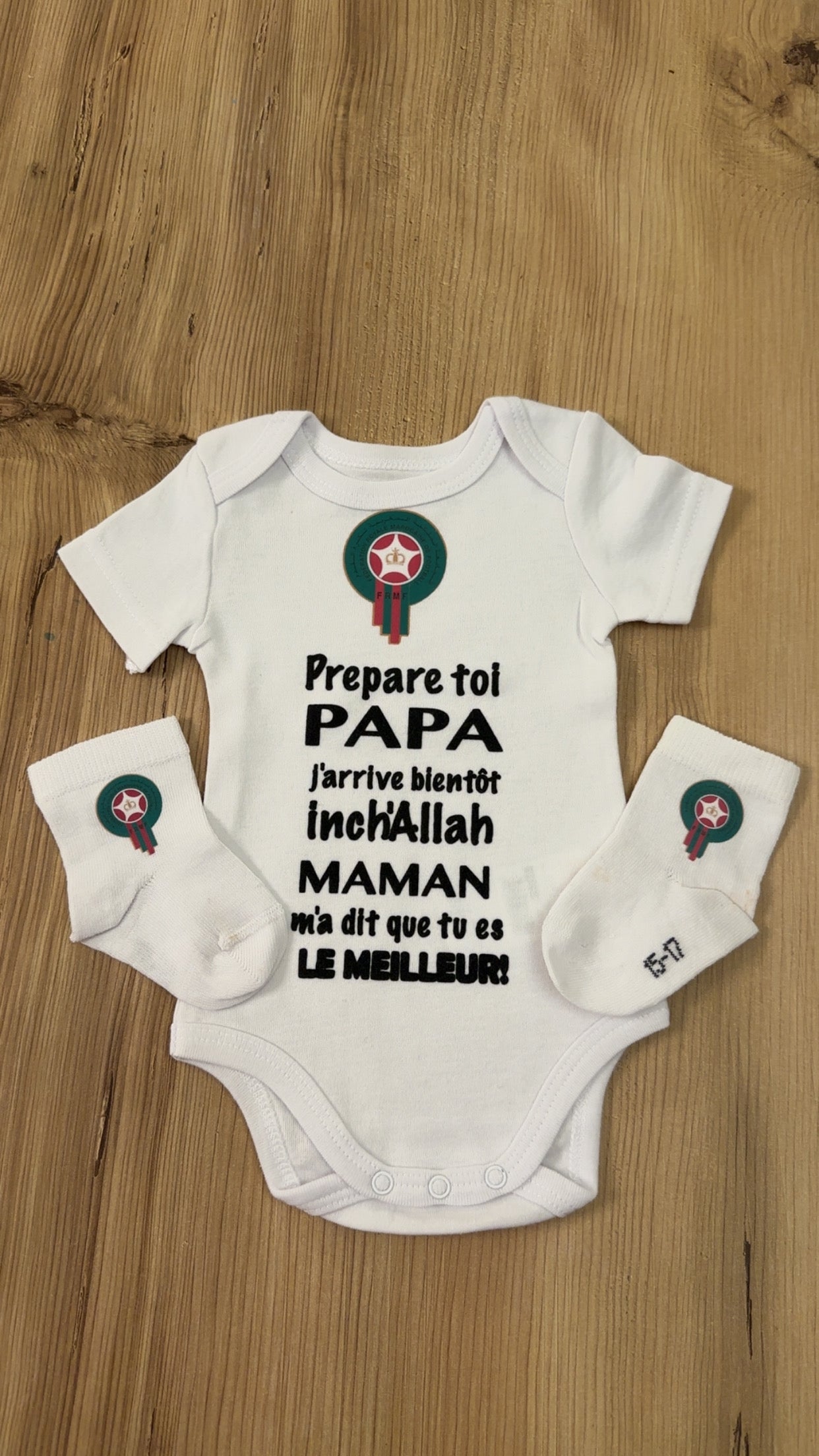 👶 ensemble Body + Chaussettes “Prépare-toi Papa, j’arrive bientôt inch’Allah”  Maroc 🇲🇦 | Cadeau annonce grossesse | Idée cadeau future maman/ papa