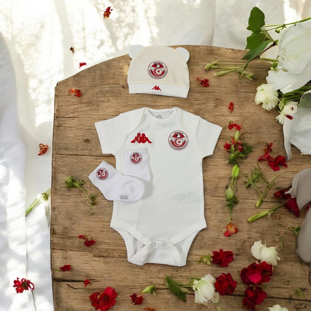 Ensemble bébé supporter Tunisie – Body + Bonnet + Chaussettes | Cadeau naissance | Tenue bébé football tunisien