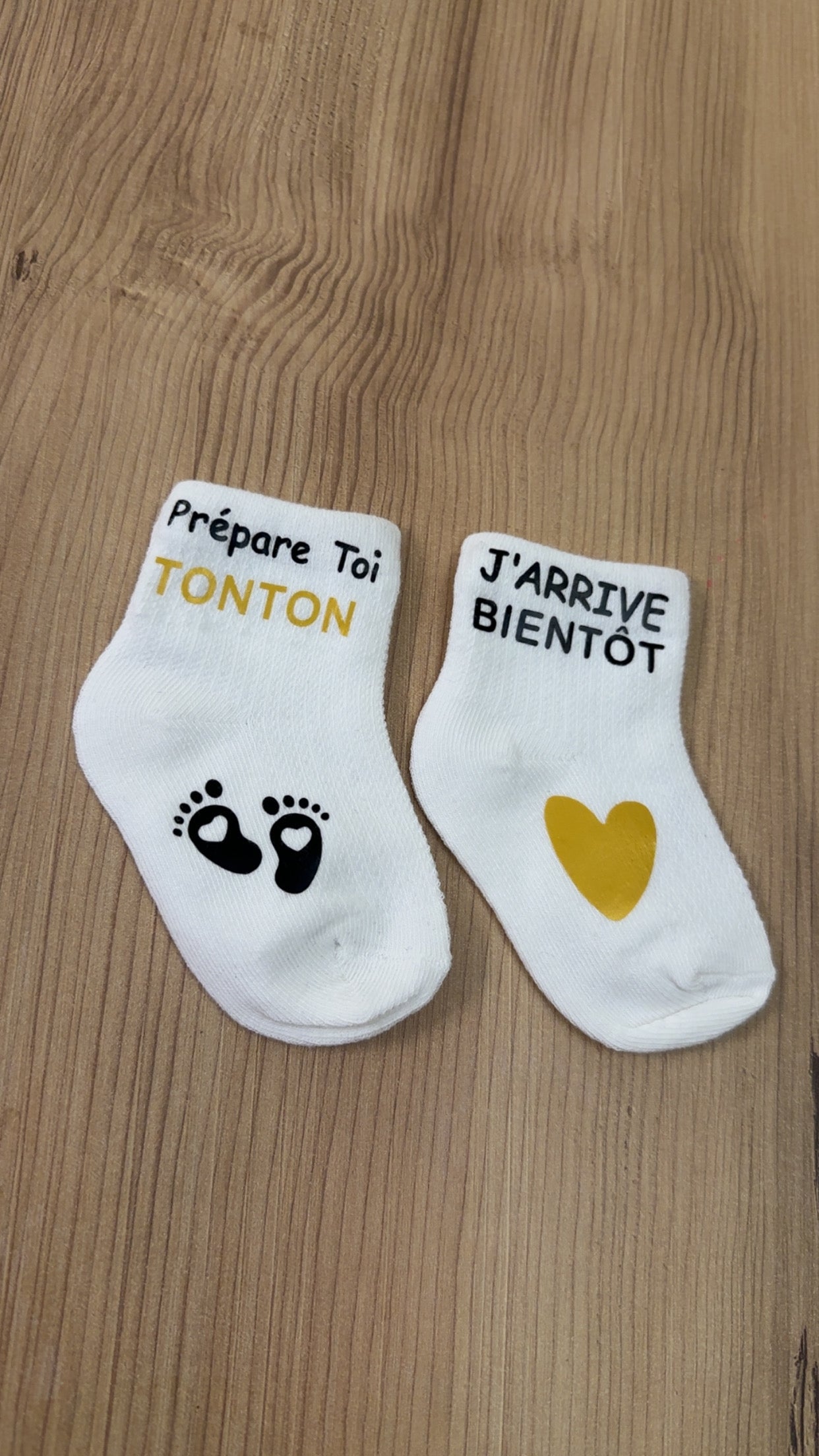 🧦 Chaussettes annonce grossesse “Prépare-toi Tonton, j’arrive bientôt” – Cadeau futur tonton original 💛