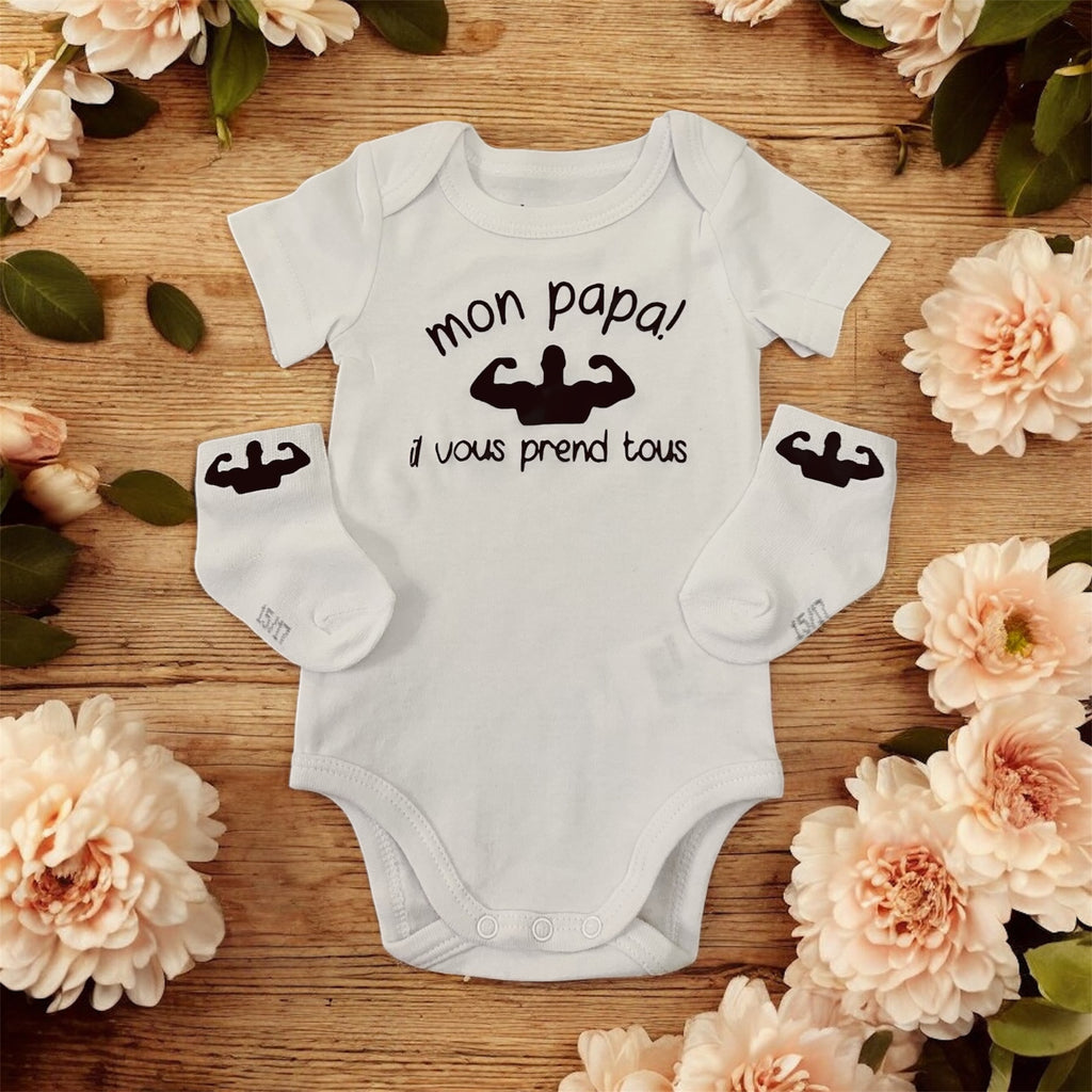 Body bébé “Mon papa il vous prend tous” + chaussettes assorties – Cadeau naissance original – Idée cadeau papa bébé