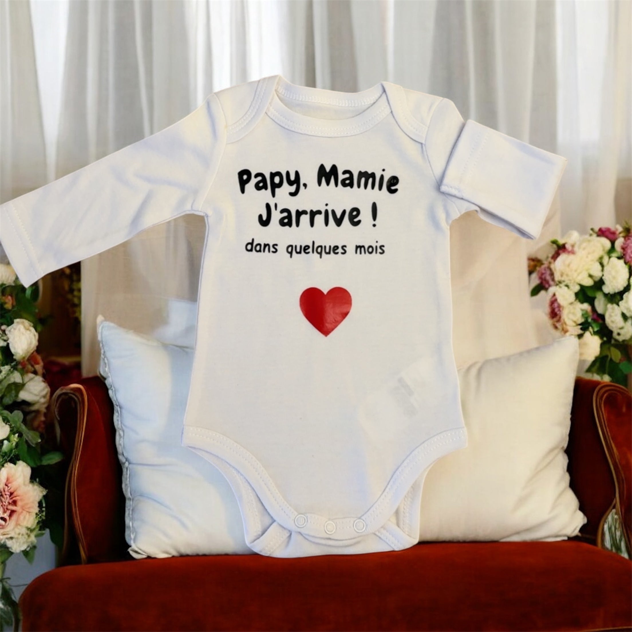 Body bébé “Papy, Mamie… j’arrive dans quelques mois ❤️” – Annonce grossesse originale et émotive