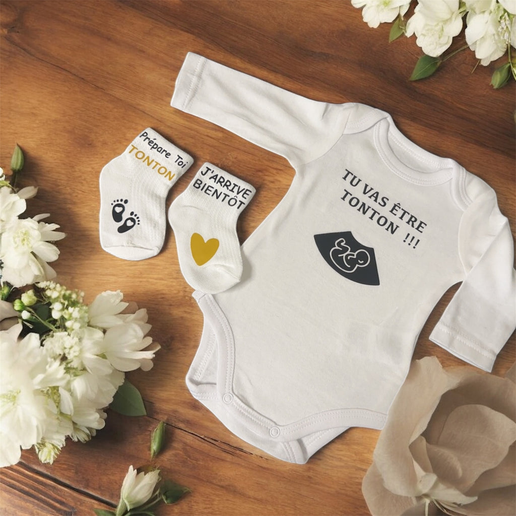 🍼 ensemble annonce grossesse – Body “Tu vas être Tonton !!!” + chaussettes bébé – Cadeau futur tonton original – Idée annonce famille 💛