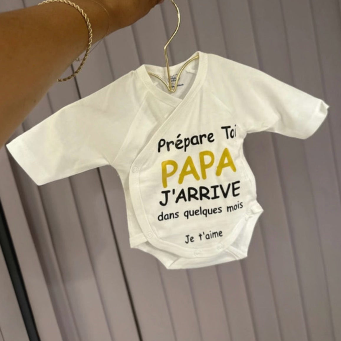 Bodie bébé annonce grossesse cadeau papa / surprise papa