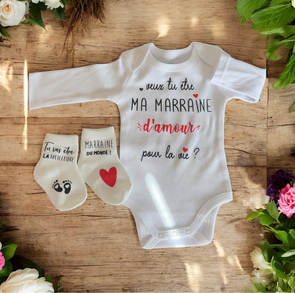 Ensemble bébé “Veux-tu être ma marraine d’amour pour la vie ?” – Body à message et chaussettes assorties | Cadeau annonce grossesse demande marraine original