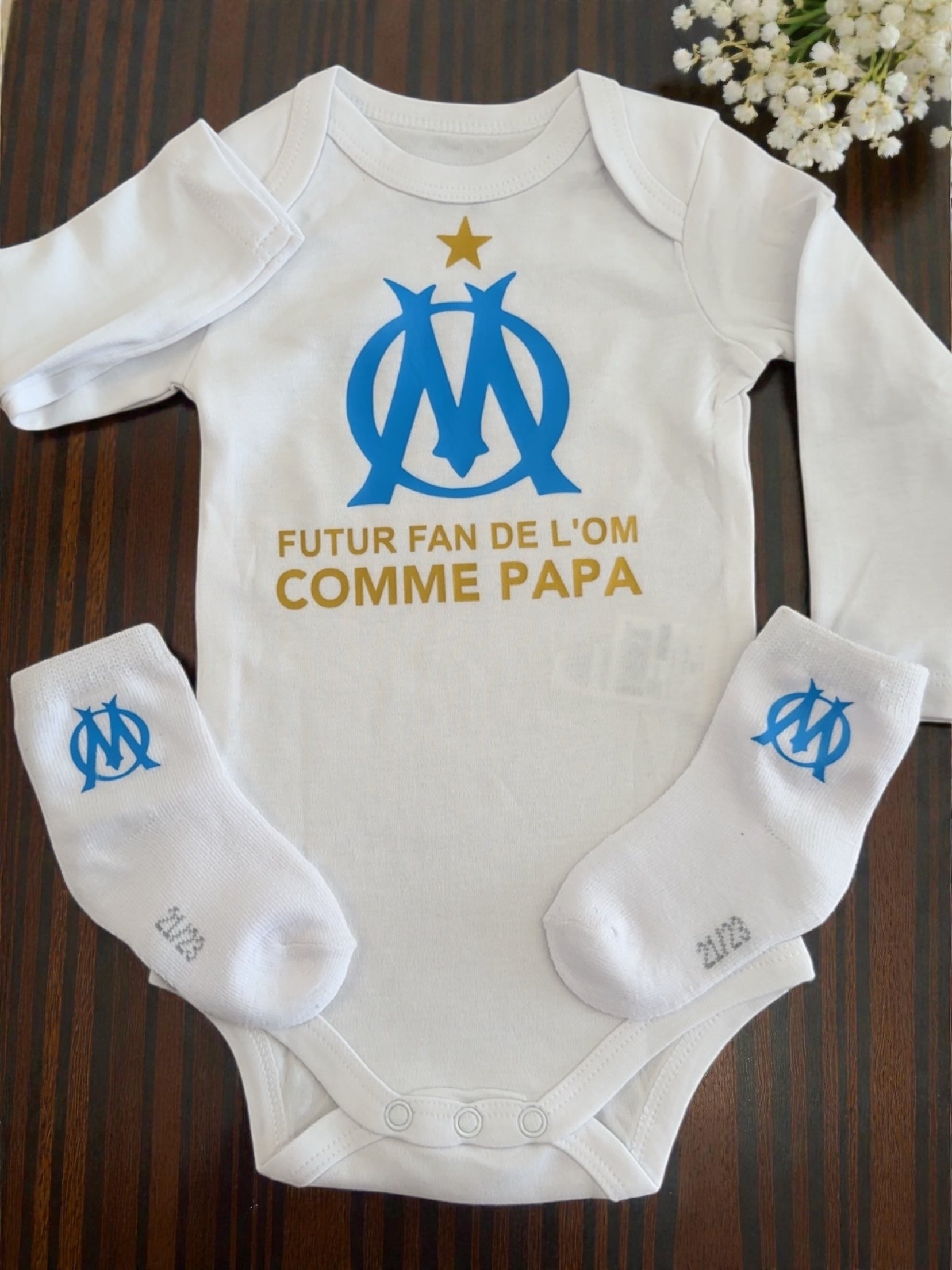 Ensemble bébé football futur fan comme de l’OM comme papa Body manches longues chaussettes Cadeau  papa supporter